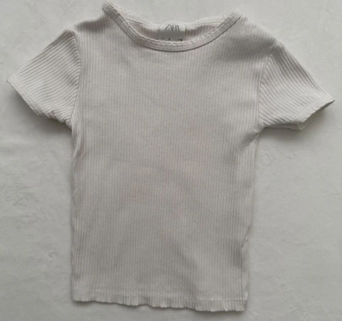 Blusa malha canelada -ZARA 116 Cm- 6 anos