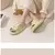 Imagem do chinelo feminino coelho bonito nuvem sandálias verão flip flops praia