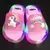 2023 menina chinelos crianças led chinelos do bebê sandálias de banheiro crianças sapatos para menina meninos iluminar sapatos da criança