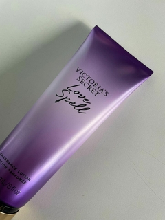 Hidratante Victoria's Secrets - Love Spell 236ml