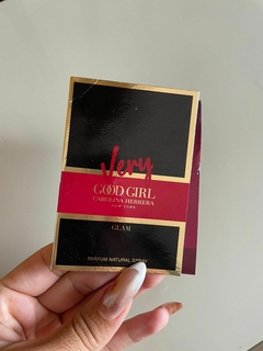Amostrinha Original Perfume Very Good Girl - Eau de Parfum Feminino 1,2ml - comprar online