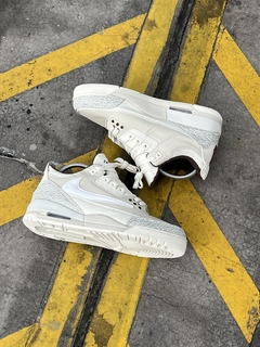 Air Jordan Retro 3 x Travis Scott en internet