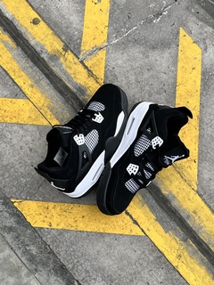 Air Jordan Retro 4 Thunder - comprar en línea