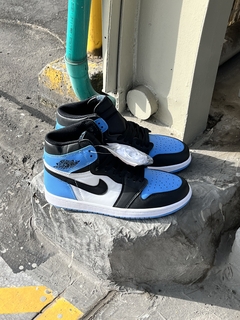 Air Jordan Retro 1 High OG UNC Toe