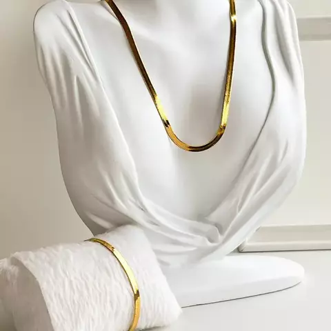 Conjunto colar e pulseira malha