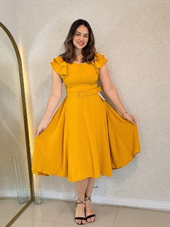 Vestido Penelope Elegante com Cinto e Babados Delicados - comprar online