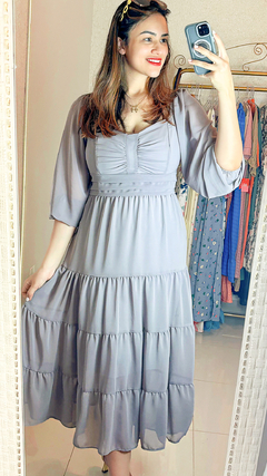 Vestido Lia Midi Grafite em Chiffon com Babados e Ajuste - comprar online
