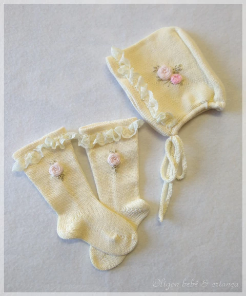 Kit Touca e meias Olívia - comprar online