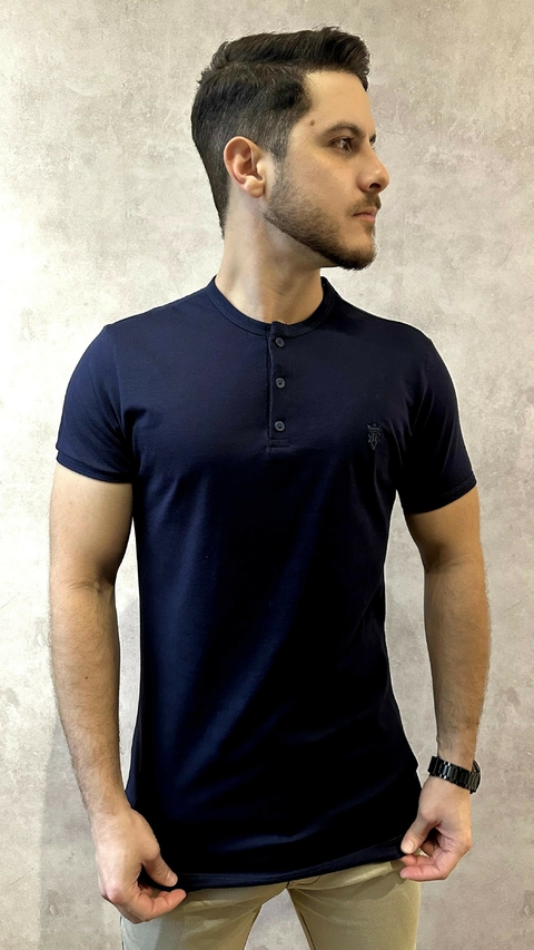 Camiseta Henley - Azul marinho