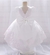 Lisa White Dress en internet