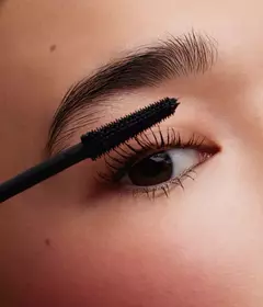 R.E.M flourishing lengthening mascara na internet