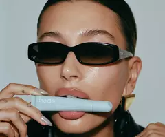 Imagem do Rhode peptide lip treatment