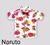 Camisa temática branca com estampa colorida dos personagens do anime Naruto e gravata borboleta vermelha