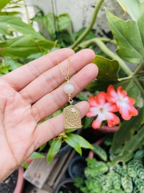 Collar eclipse y perla - comprar en línea