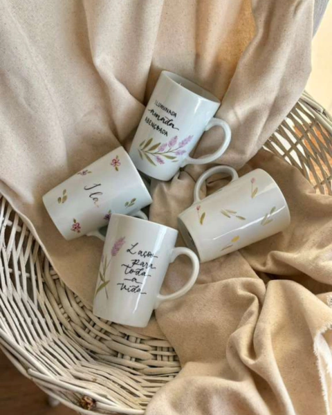 XÍCARA AFAGO - Personalize a sua - Feita à Mão - Um Rabisco - comprar online