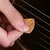 Picaretas feitas à mão da forma do coração, picareta de madeira da guitarra
