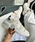 Nike SB Dunk Low x Off-White Lot 12 - bege na internet