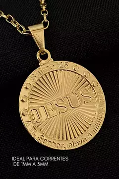 Pingente Jesus Salmo 25 Medalha - 2,5cmx2,5cm - 2,1g - Banhado A Ouro 18k