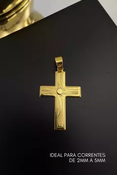 Pingente Crucifixo Relevo Laminado- 3x2-2,5g-Banhado A Ouro 18k - comprar online