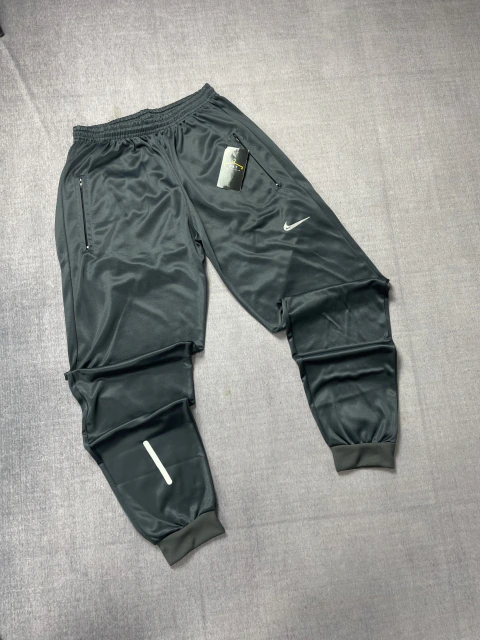 Calça Nike