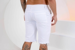 Bermuda Masculina Jeans Cor Branca na internet
