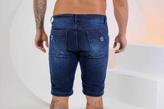 Bermuda Jeans Masculina Destroyed: Autenticidade Denim - Da Luz Moda