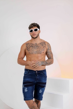 Bermuda Jeans Masculina Destroyed: Autenticidade Denim - comprar online