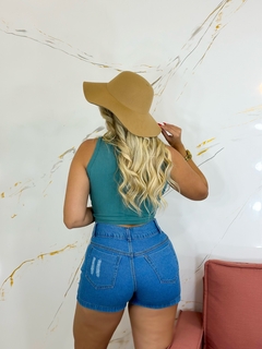 Blusinha C/Gola Alta Sem Mangas na internet