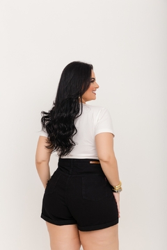 Short jeans Feminino Plus Size Cintura alta, ajuste regular. - Da Luz Moda