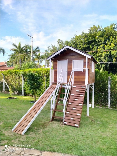 Casinha de Criança Suspensa Juvenil com escada