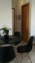 Comedor Rosa Estilo Escandinavo con 4 Sillas - Moderno y Compacto - comprar en línea