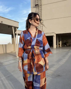 Kimono Traços da Terra - comprar online
