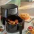 Fritadeira elétrica airfryer Philips Walita essential XL Ri9270 painel digital potência 2000W 6,2 litros preta 110v - loja online
