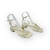 Sandália feminina em couro off white com salto bloco de 3cm e tiras finas com detalhe dourado, tamanho 35.