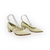 Scarpin Carrano nude em couro com salto de 4,5 cm, exibindo um design elegante e moderno.