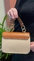 Bolsa Clarissa – A Pequena que Completa o Look com Estilo na internet