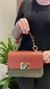 Bolsa Clarissa – A Pequena que Completa o Look com Estilo