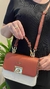 Bolsa Clarissa – A Pequena que Completa o Look com Estilo na internet