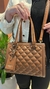 Imagem do Bolsa Paola – Bolsa de Mão Estruturada com Estilo Sofisticado