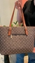 Bolsa Jaqueline – Espaço e elegância com monograma exclusivo - Valeska Milani