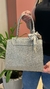 Bolsa Ivana – Delicadeza e Versatilidade no Tamanho Médio para o Dia a Dia