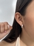 Aretes en forma orgánica y perla - comprar en línea
