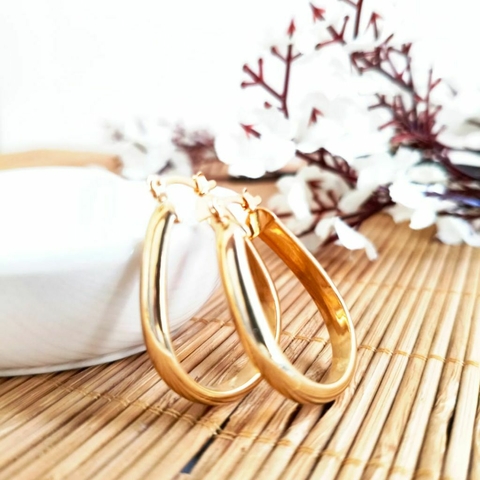 Argola Oval com Fecho Italiano Grande
