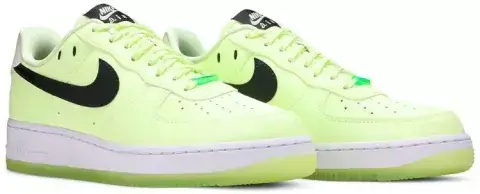 Tênis Wmns Air Force 1 '07 LX 'Barely Volt' - comprar online