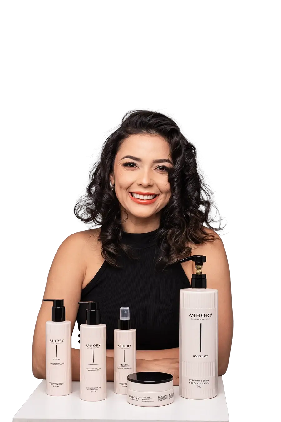 Wanielly com os produtos reais Aphory, recorte da fotografia original