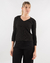 REMERA ML RIBB LISA ESCOTE EN V