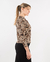 REMERA ML ESTAMPADA RIBB ESCOTE EN V - CUERDA JEANS & CO