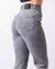 MOM FIT CONFORT GRIS REFLEX - CUERDA JEANS & CO