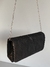 cartera de sobre con cadena negra en internet