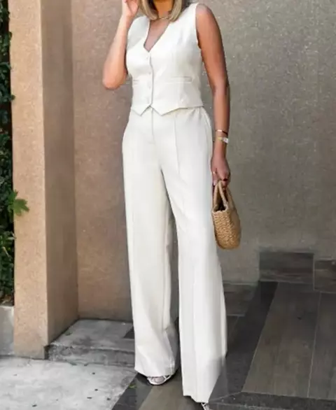 Conjunto Elegante de duas peças para mulher. botão sem mangas - comprar online